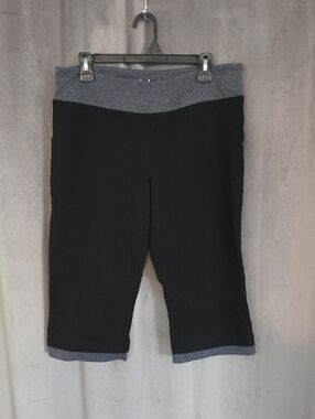 Hyba Size Large Women’s Comfort Capris